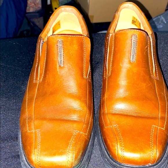 UNSTRUCTURED BY CLARKS MENS SIZE 10.5 Men's Brown Leather Loafers. CLEAN - Picture 1 of 13